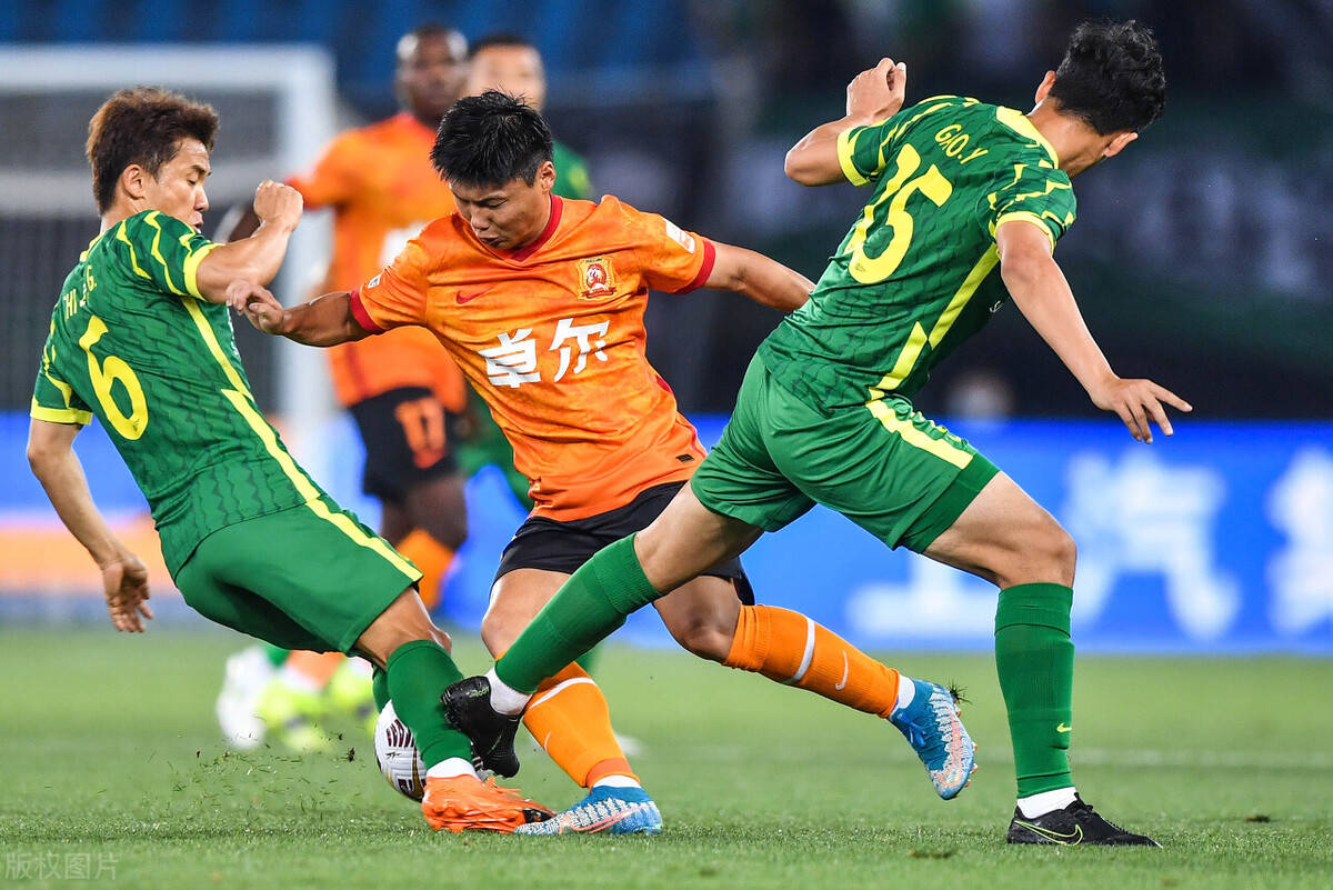 爱游戏-清晨武汉三镇临场应变：欧超杯节点到来，质疑声仍在，数据趋势出现新变化的简单介绍