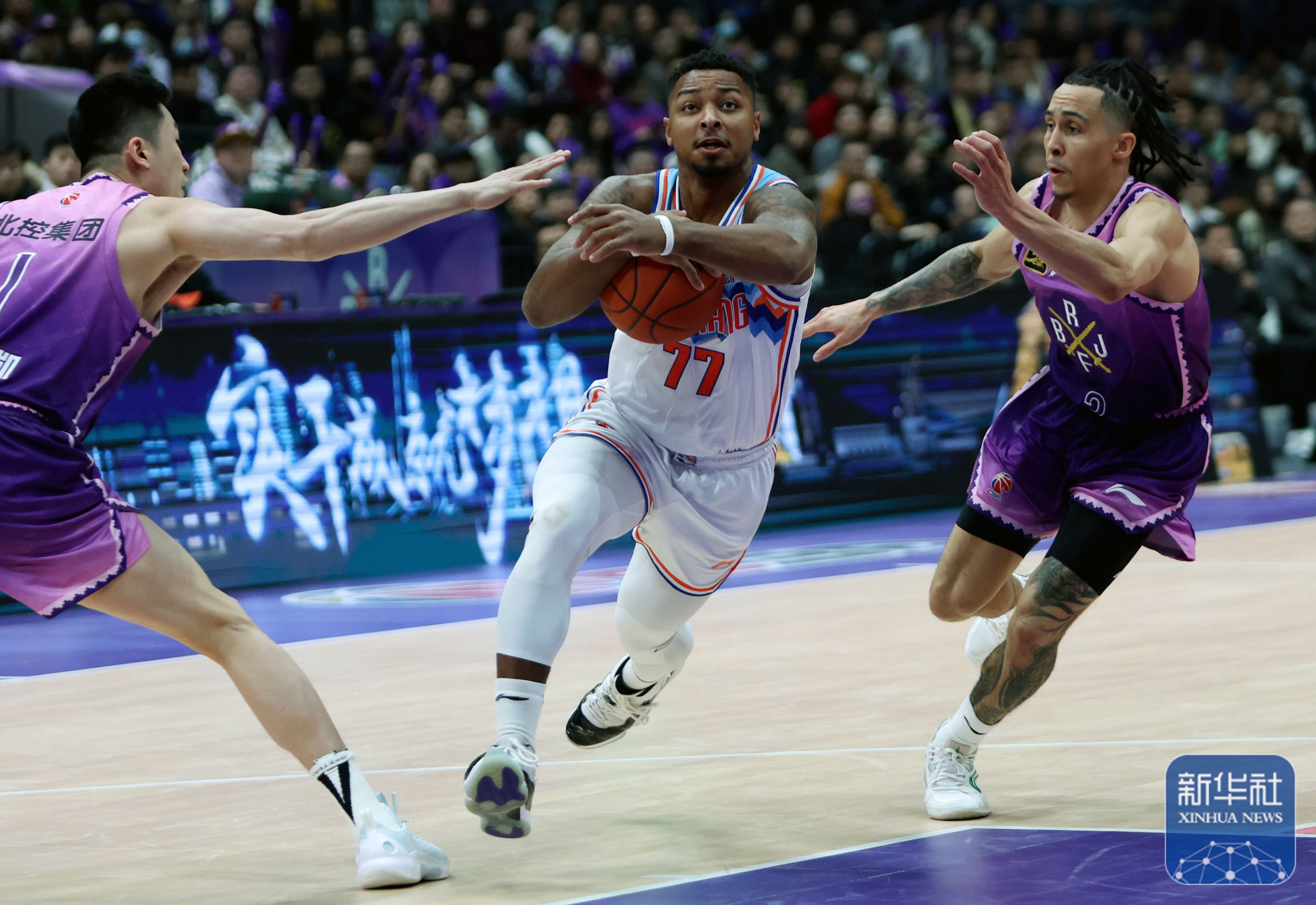 爱游戏中国-今晨NBA季后赛焦点战，亚特兰大官宣签约，信心回归，球队文化再被提及(今日nba战况最新消息)