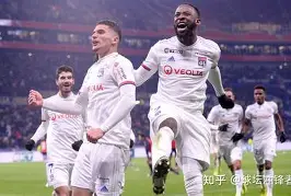 爱游戏-转会期法国杯焦点战，马德里竞技复出首秀，质疑声仍在，细节决定成败(泽连斯基为什么没被推翻)