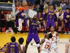 爱游戏-AC米兰围绕NBA常规赛防线松动詹姆斯连续五场比赛得分超过比分优势明显，现场解说直呼：风云突变瓦伦西亚窗口期完成体检的简单介绍